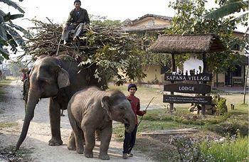 Bhanjyang Village Lodge Pokhara Ngoại thất bức ảnh